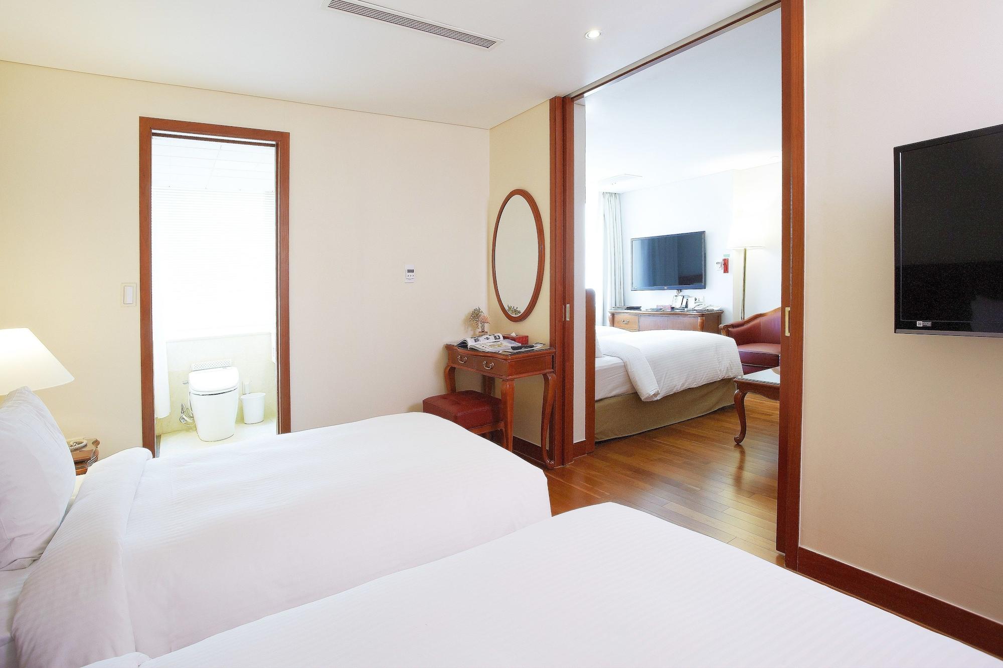 Sejong Hotel Seoul Myeongdong מראה חיצוני תמונה