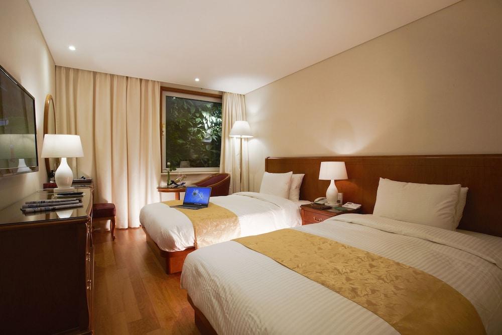 Sejong Hotel Seoul Myeongdong מראה חיצוני תמונה